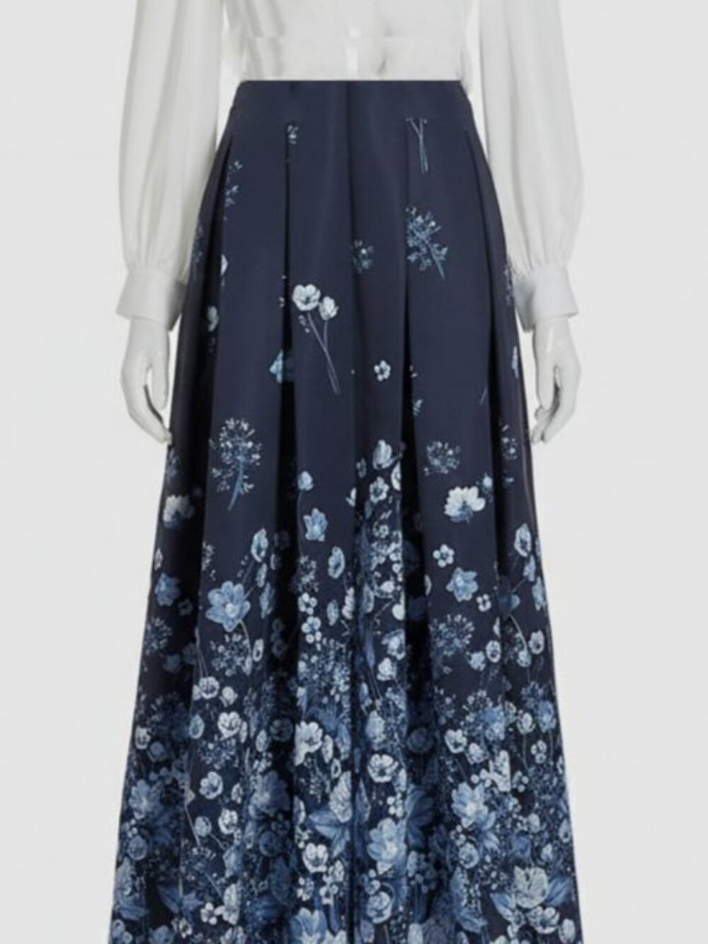 Sachin & Babi Women's White Blue Zoe V Neck Floral Mixed-Media Gown Dress Size 4